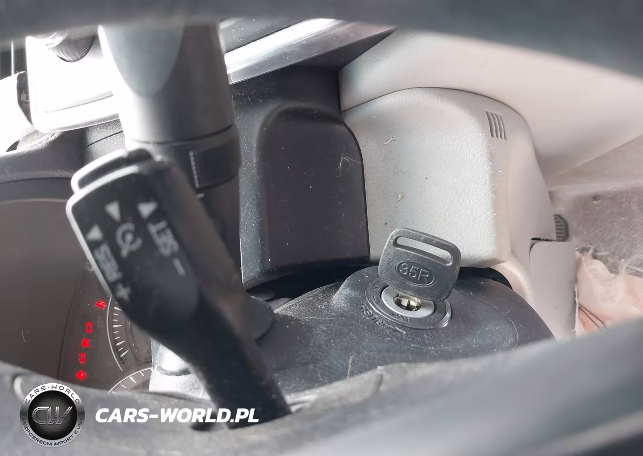 2015 Toyota Camry Le VIN:4T4BF1FK3FR477028 - 11