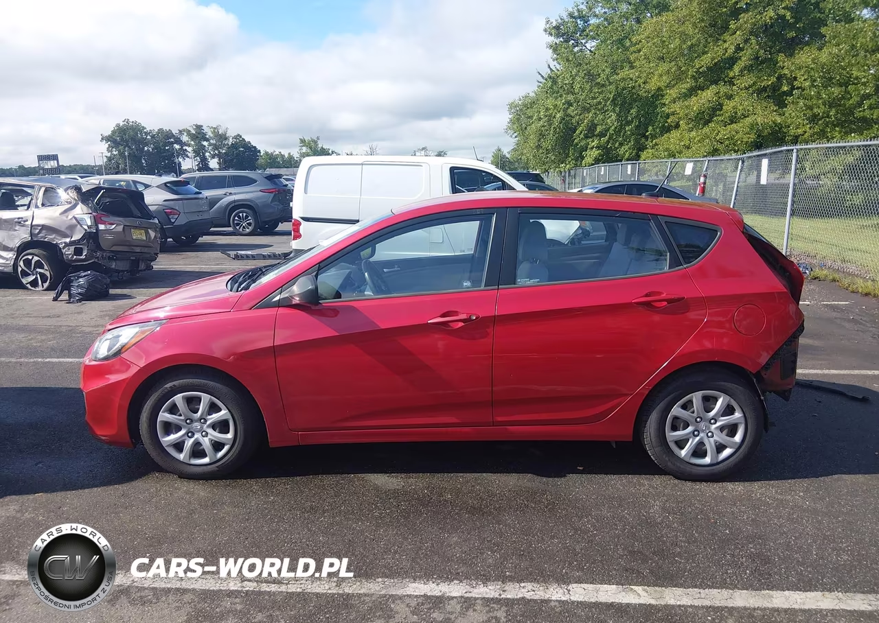 2013 Hyundai Accent Gs VIN:KMHCT5AE5DU121533 - 14