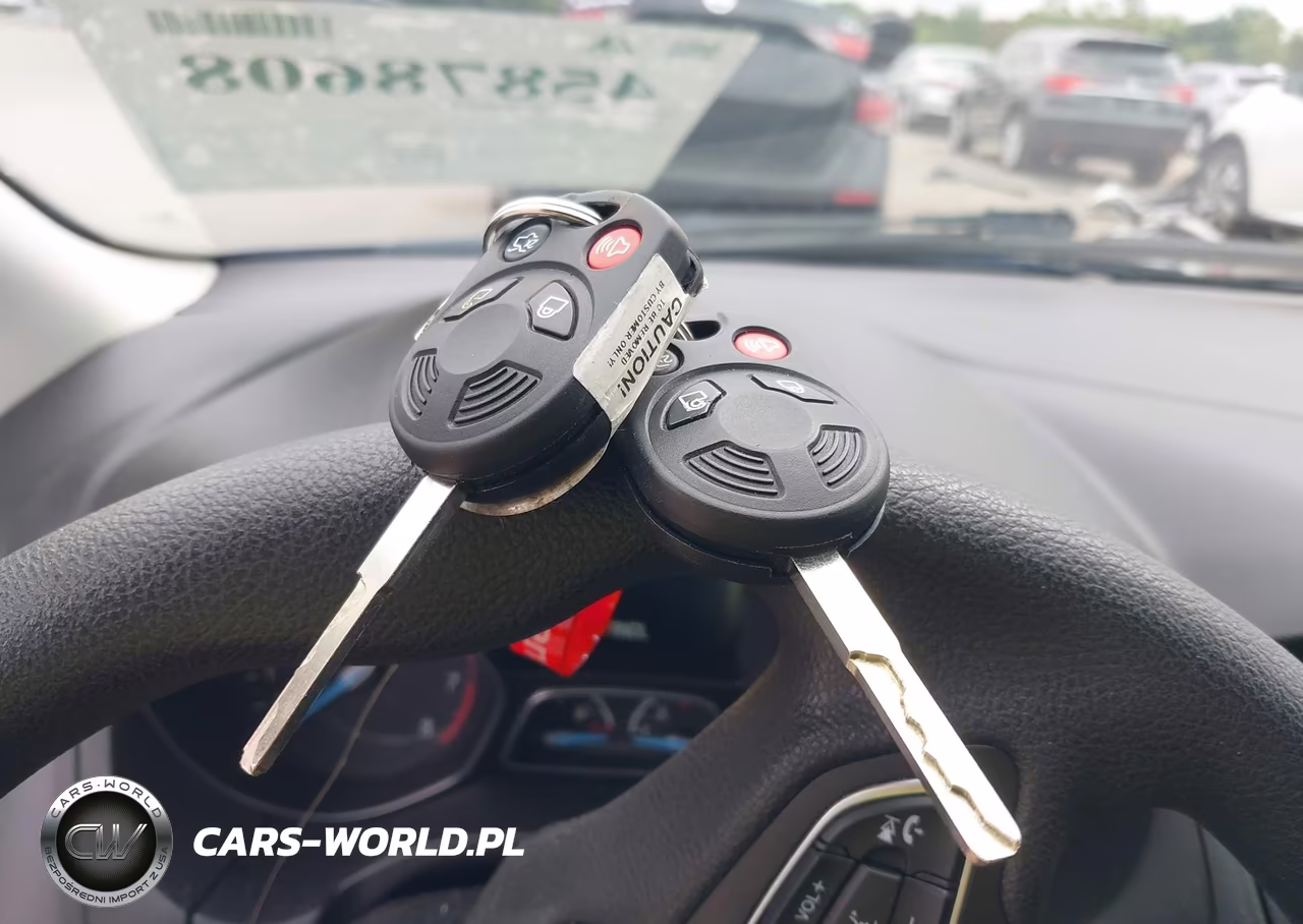 2018 Ford Focus Se VIN:1FADP3K25JL328999 - 11