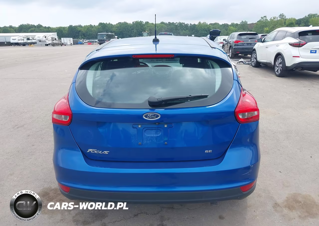 2018 Ford Focus Se VIN:1FADP3K25JL328999 - 17