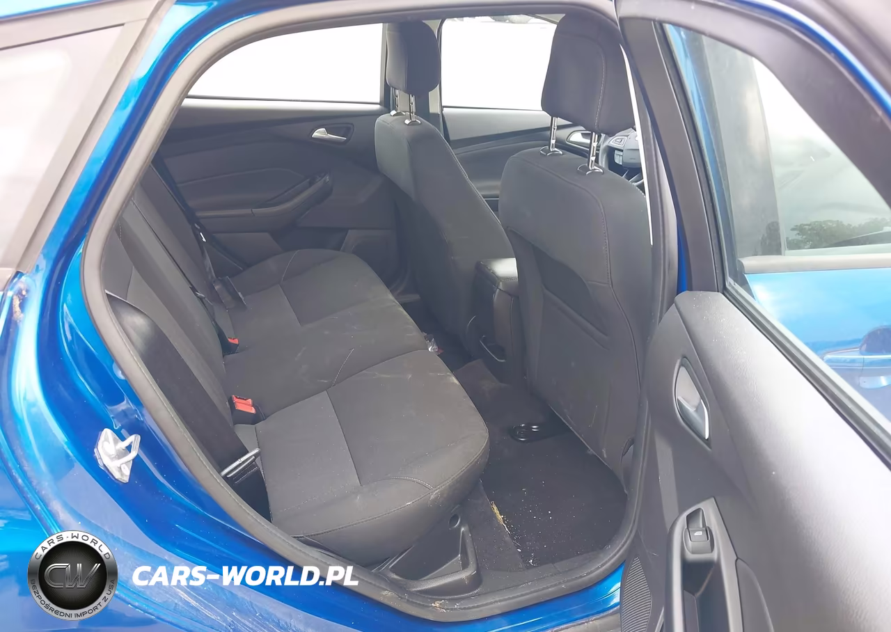 2018 Ford Focus Se VIN:1FADP3K25JL328999 - 8