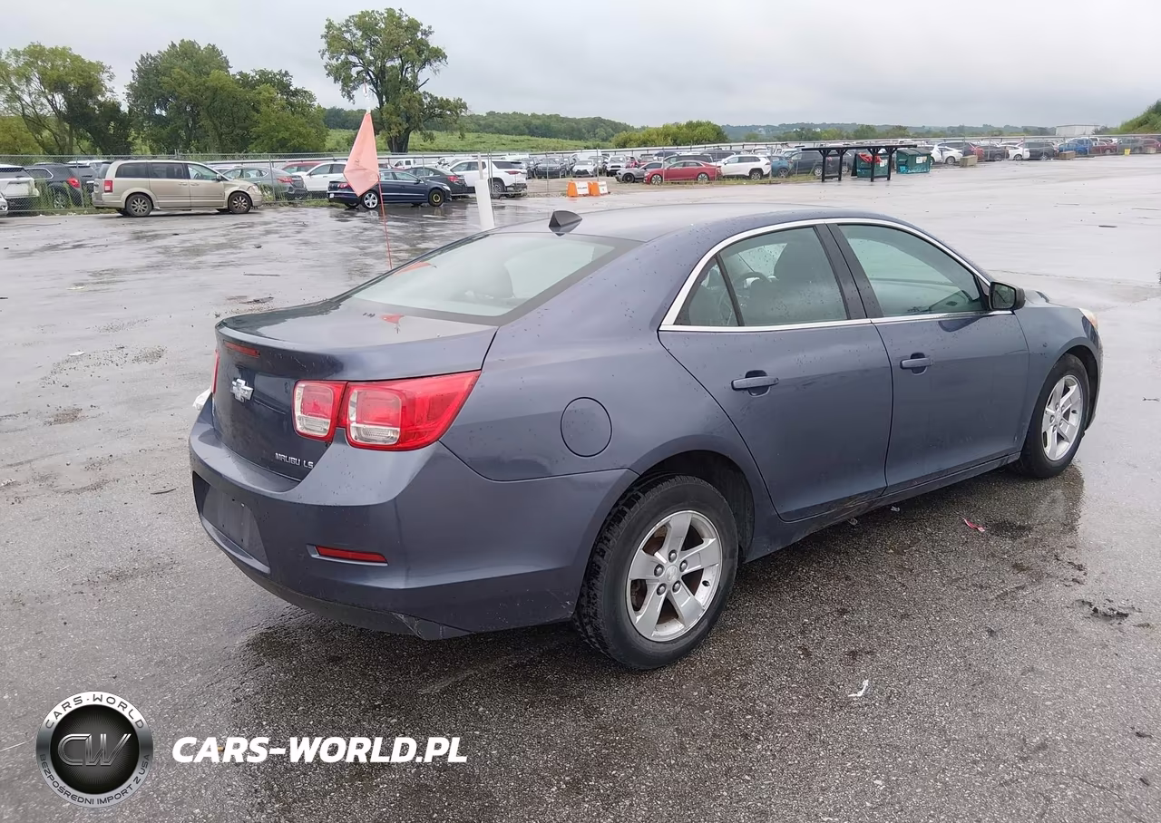 2014 Chevrolet Malibu 1Ls VIN:1G11B5SL8EF164421 - 4