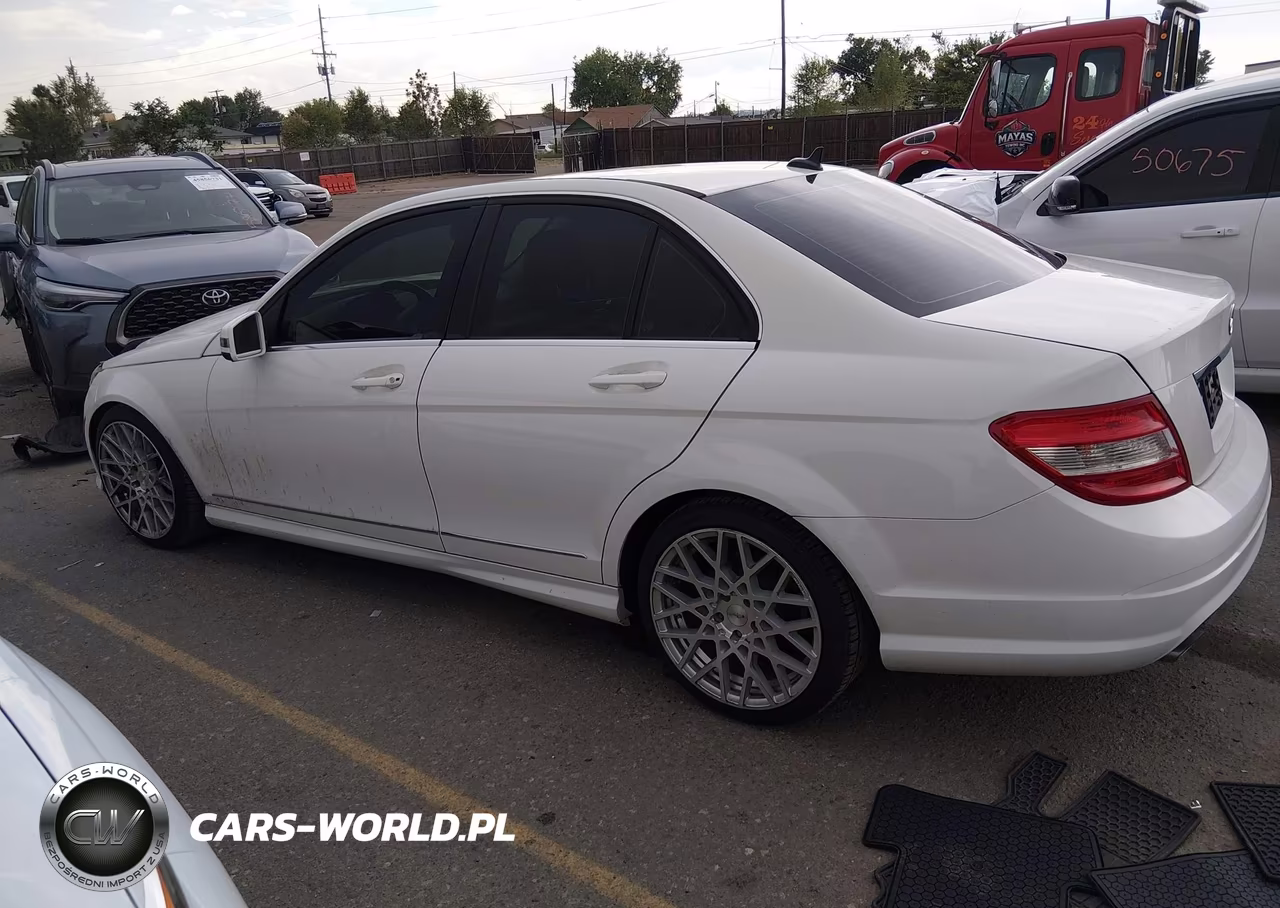 2011 Mercedes-Benz C 300 Sport 4Matic VIN:WDDGF8BB4BR157576 - 14