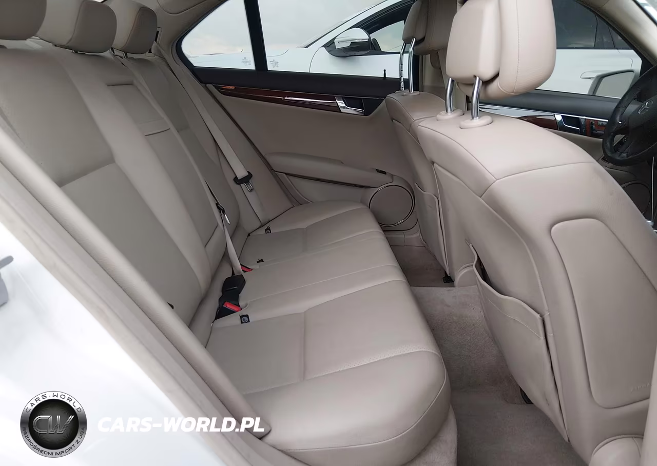 2011 Mercedes-Benz C 300 Sport 4Matic VIN:WDDGF8BB4BR157576 - 8