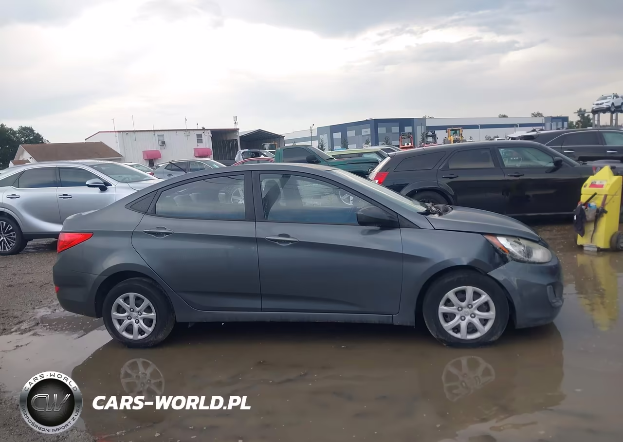 2013 Hyundai Accent Gls VIN:KMHCT4AEXDU355953 - 13