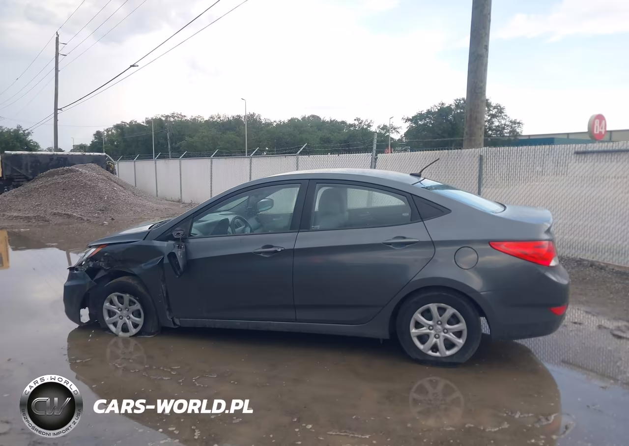 2013 Hyundai Accent Gls VIN:KMHCT4AEXDU355953 - 14