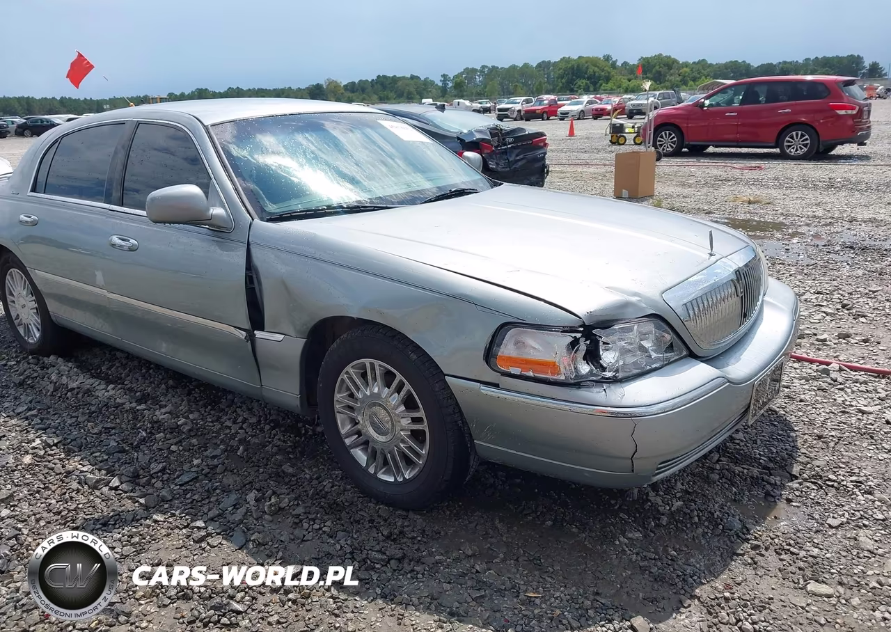 2006 Lincoln Town Car Signature VIN:1LNHM81V56Y648892 - 6