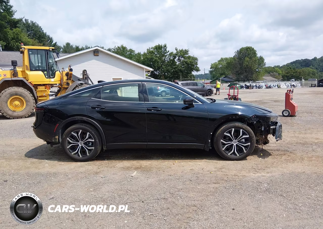 2026 Toyota Crown Limited VIN:JTDAAAAF6T3046543 - 13