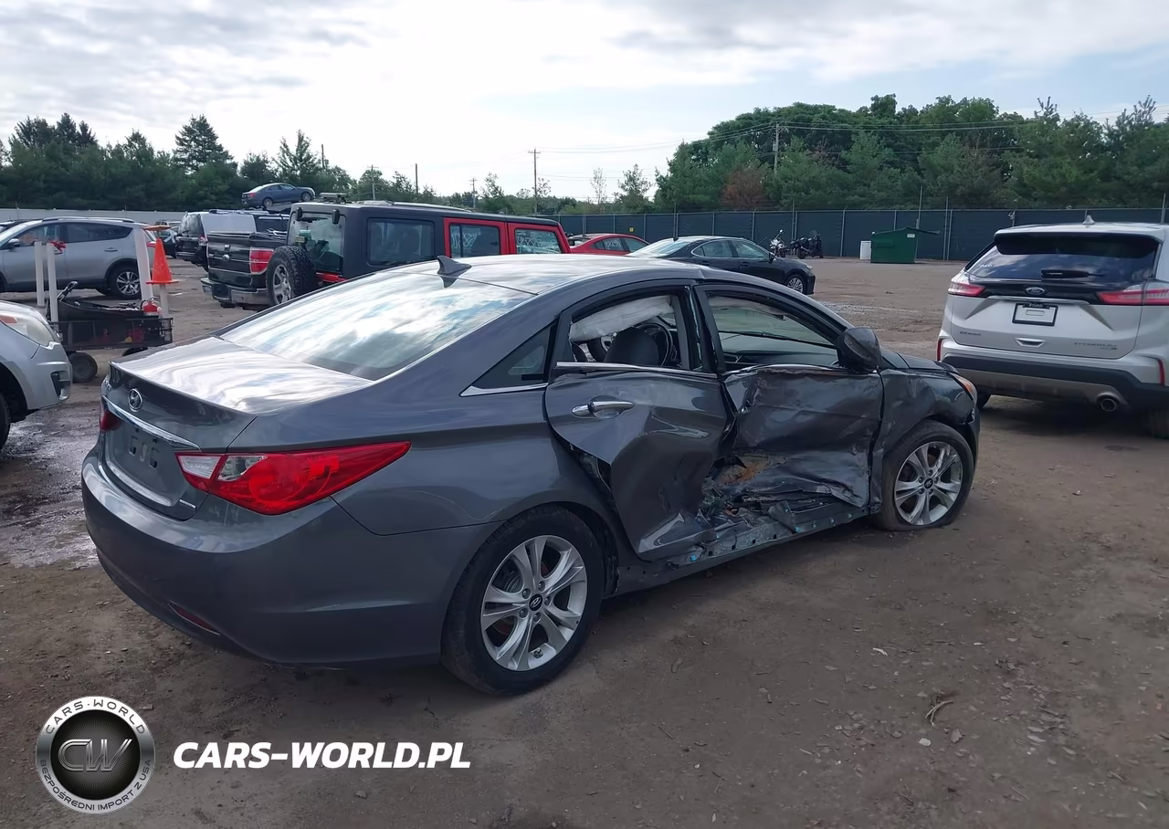 2011 Hyundai Sonata Limited VIN:5NPEC4AC9BH293433 - 4