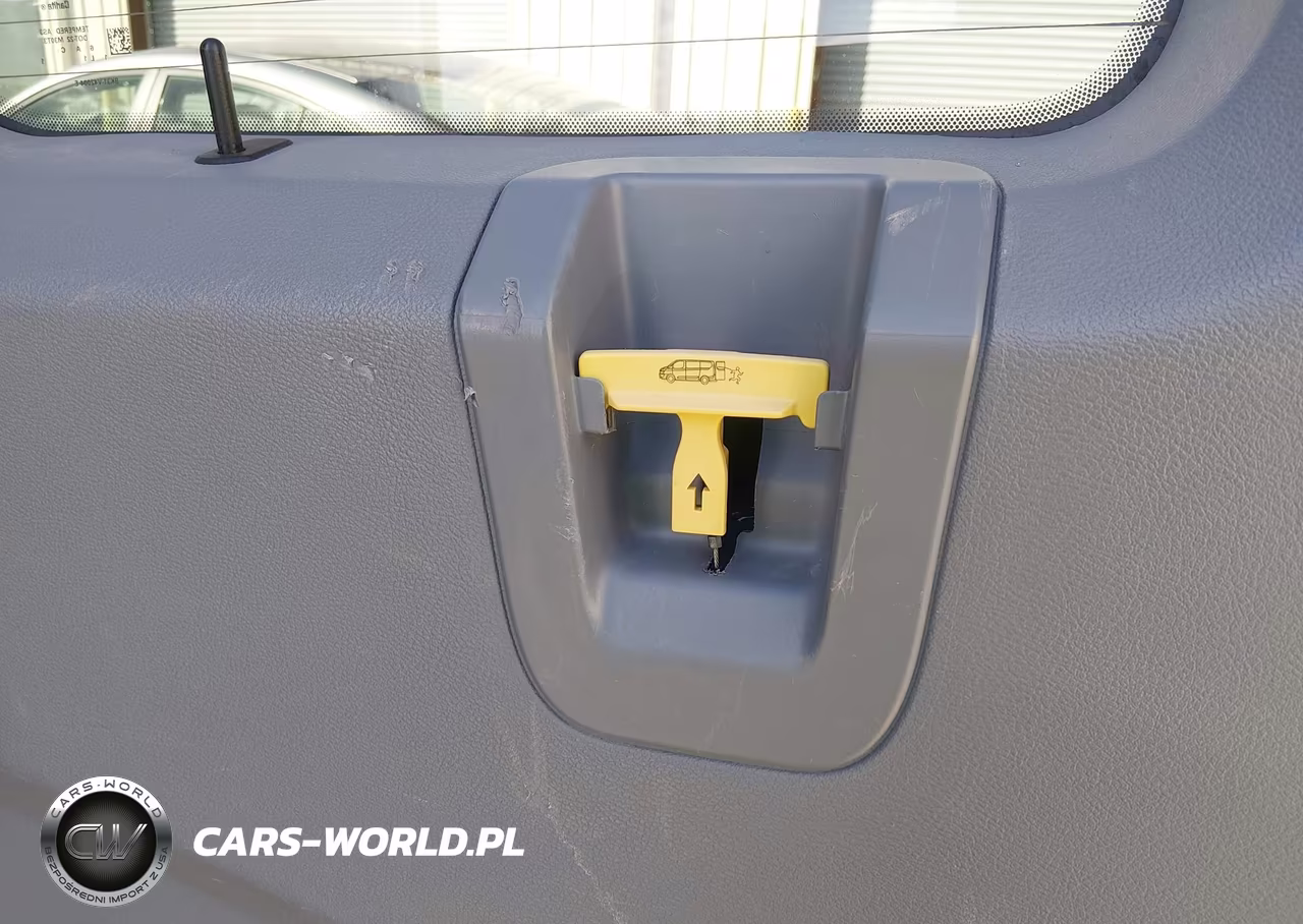 2017 Ford Transit-350 Xl VIN:1FBVU4XG0HKA90937 - 12