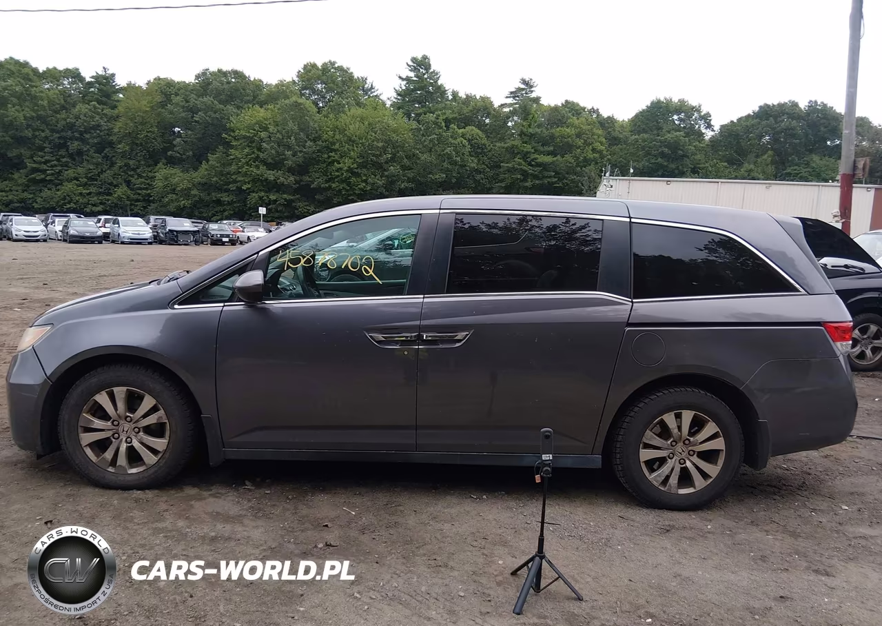 2016 Honda Odyssey Se VIN:5FNRL5H33GB005876 - 14