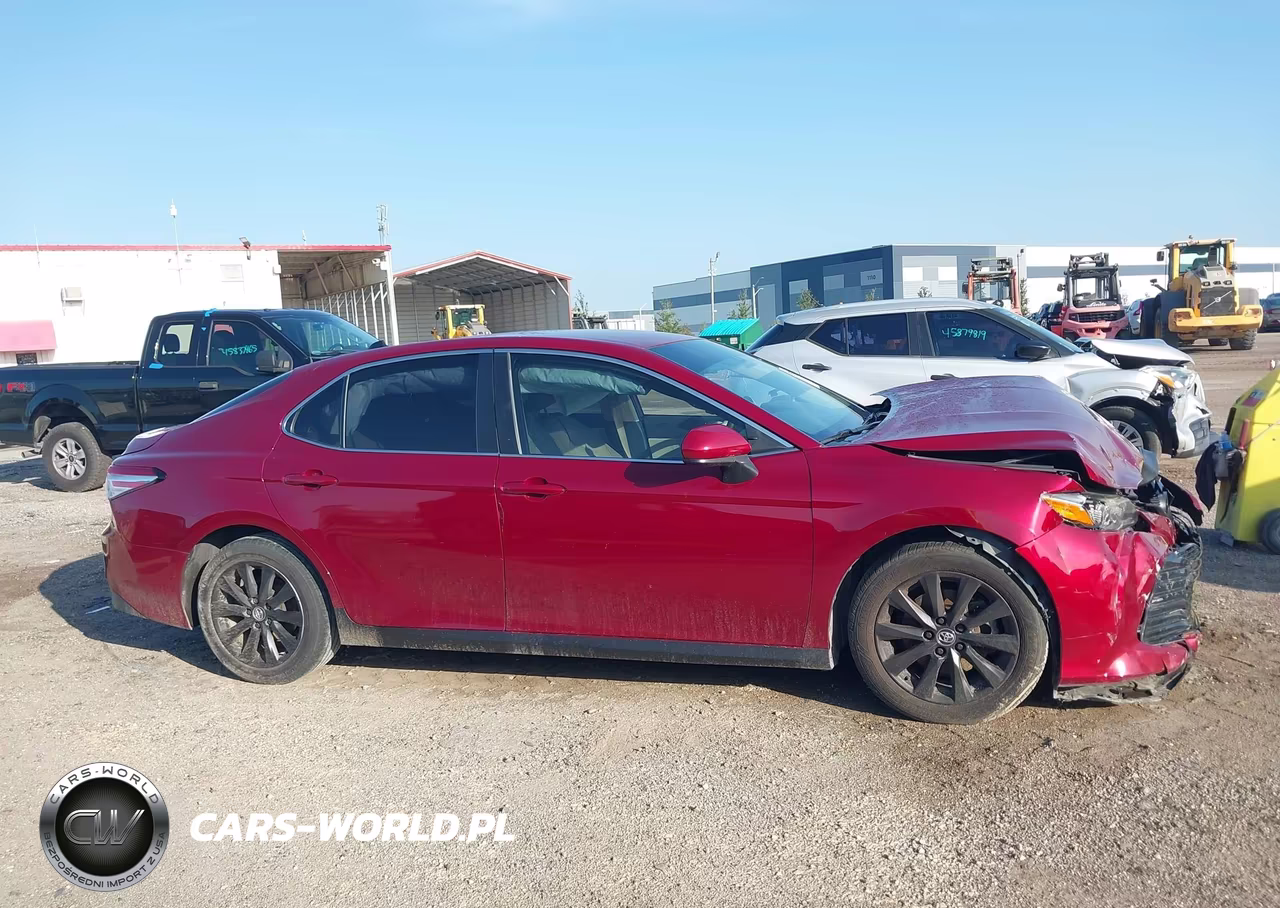 2019 Toyota Camry Le VIN:4T1B11HK9KU811384 - 13