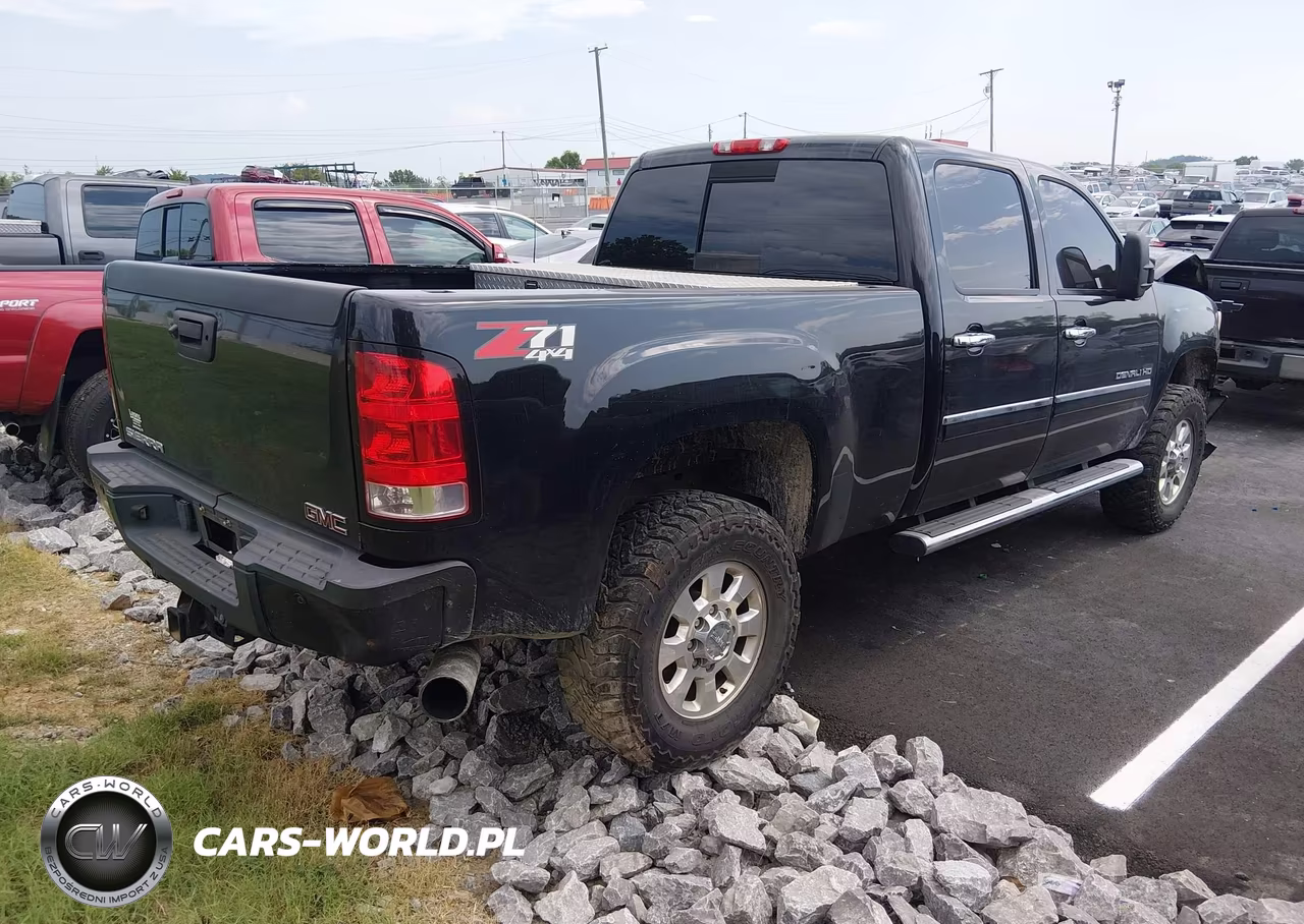 2012 GMC Sierra 2500Hd Denali VIN:1GT125E88CF226072 - 4