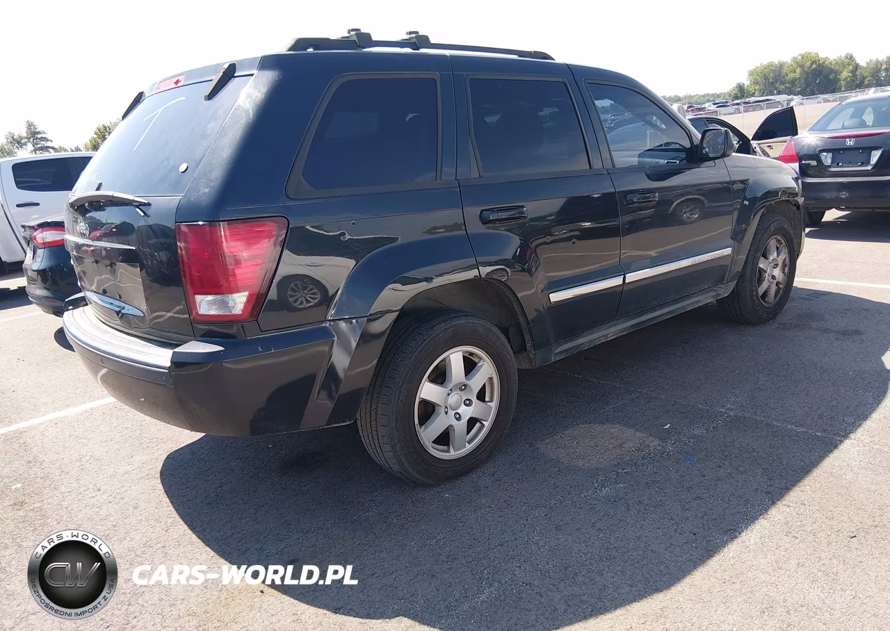 2010 Jeep Grand Cherokee Laredo VIN:1J4PS4GK2AC140584 - 4