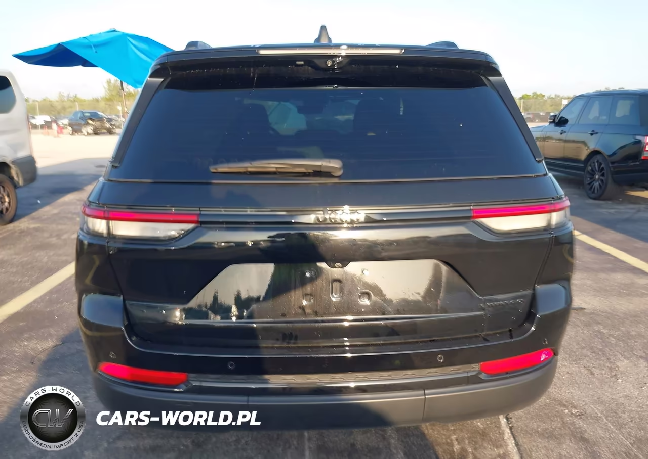2025 Jeep Grand Cherokee Limited 4X2 VIN:1C4RJGBG0SC348728 - 16
