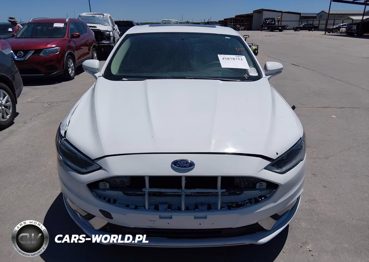 2017 Ford Fusion Hybrid Titanium VIN:3FA6P0RUXHR182352 - 12