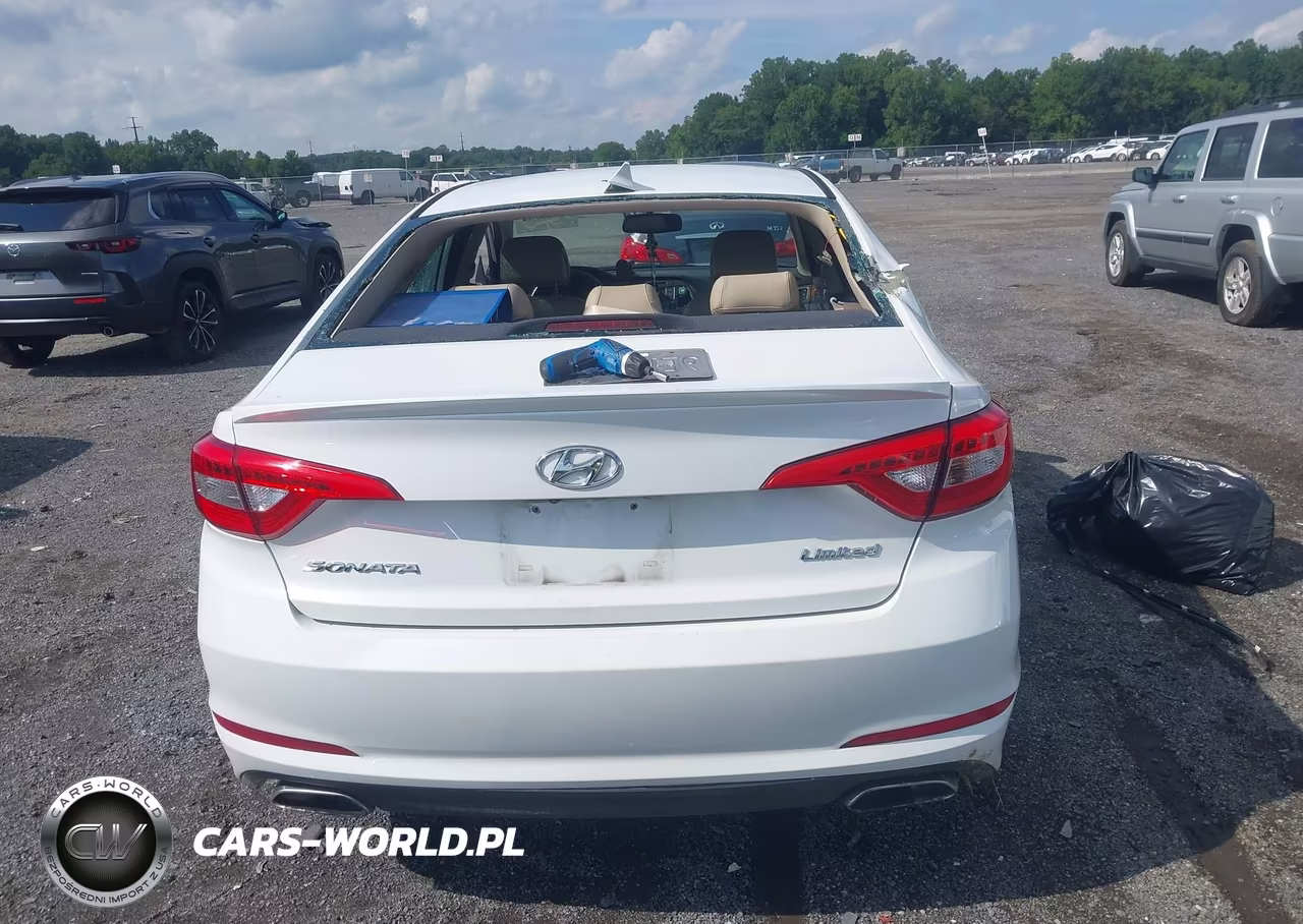2015 Hyundai Sonata Limited VIN:5NPE34AF2FH110292 - 15
