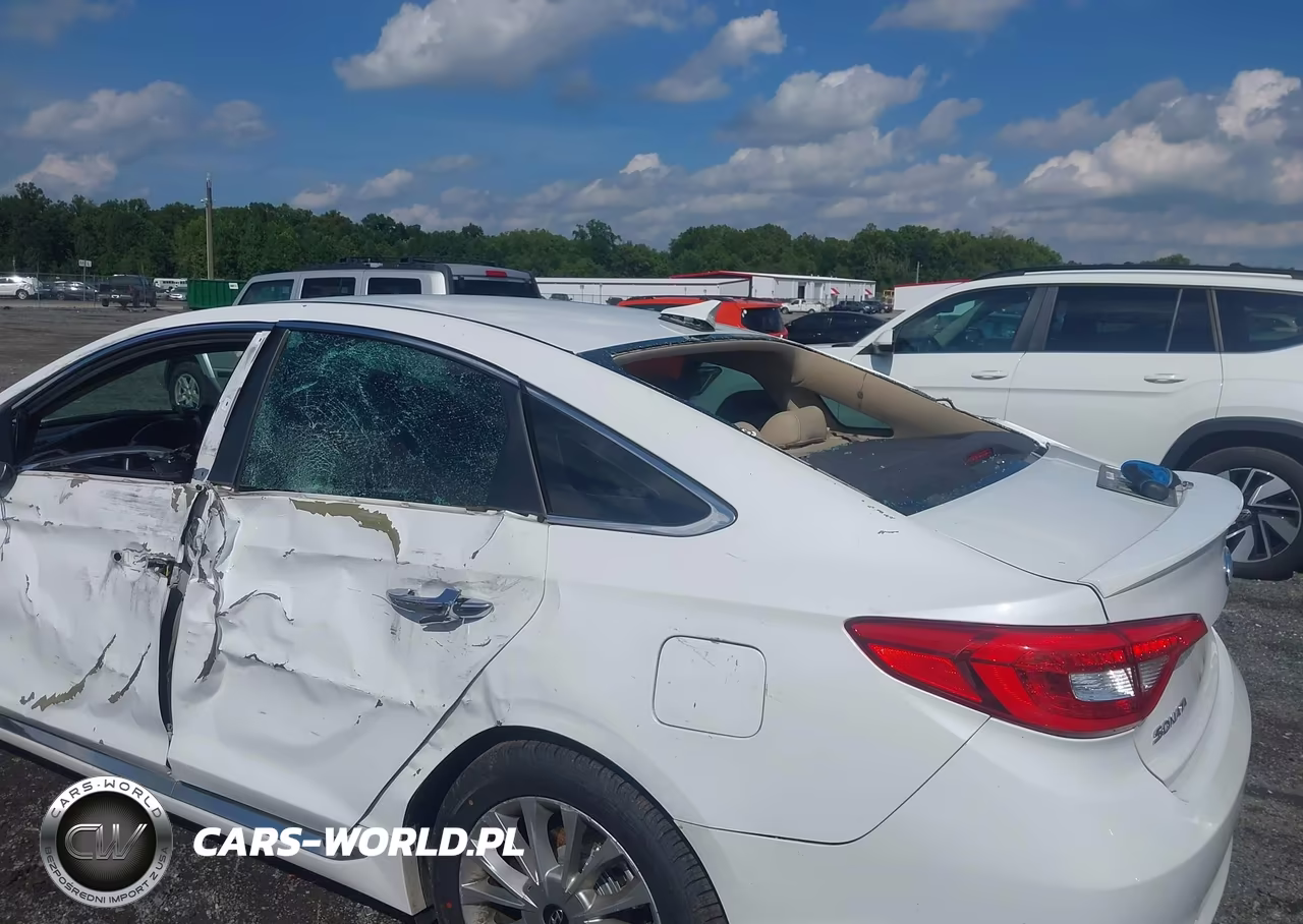 2015 Hyundai Sonata Limited VIN:5NPE34AF2FH110292 - 16