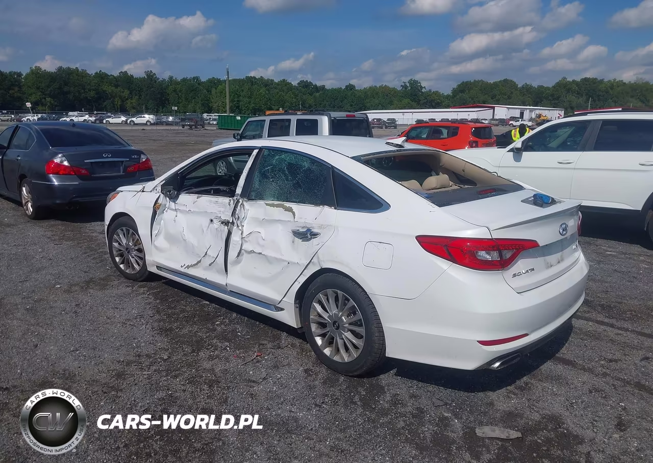 2015 Hyundai Sonata Limited VIN:5NPE34AF2FH110292 - 3