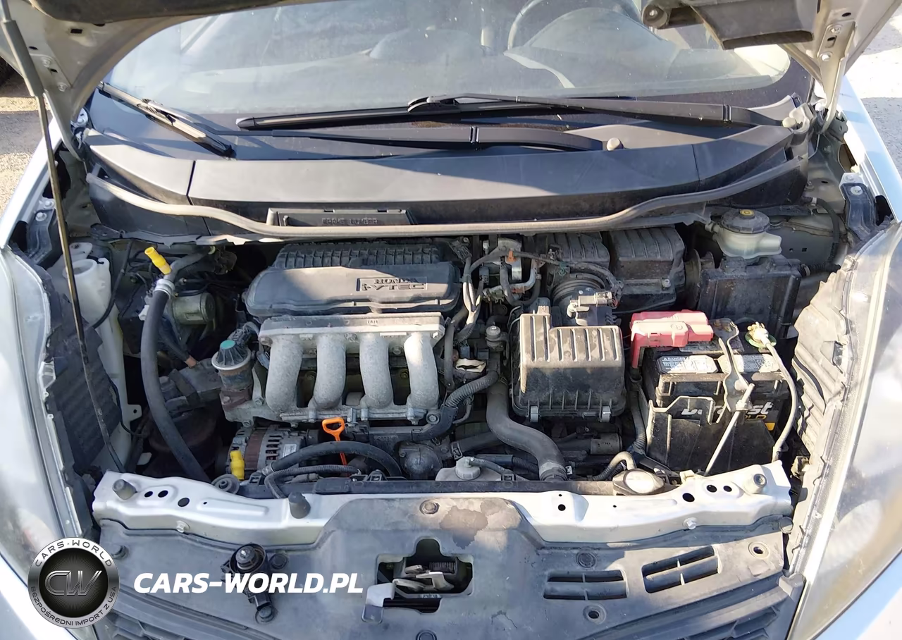 2013 Honda Fit Sport VIN:JHMGE8H59DC004257 - 10