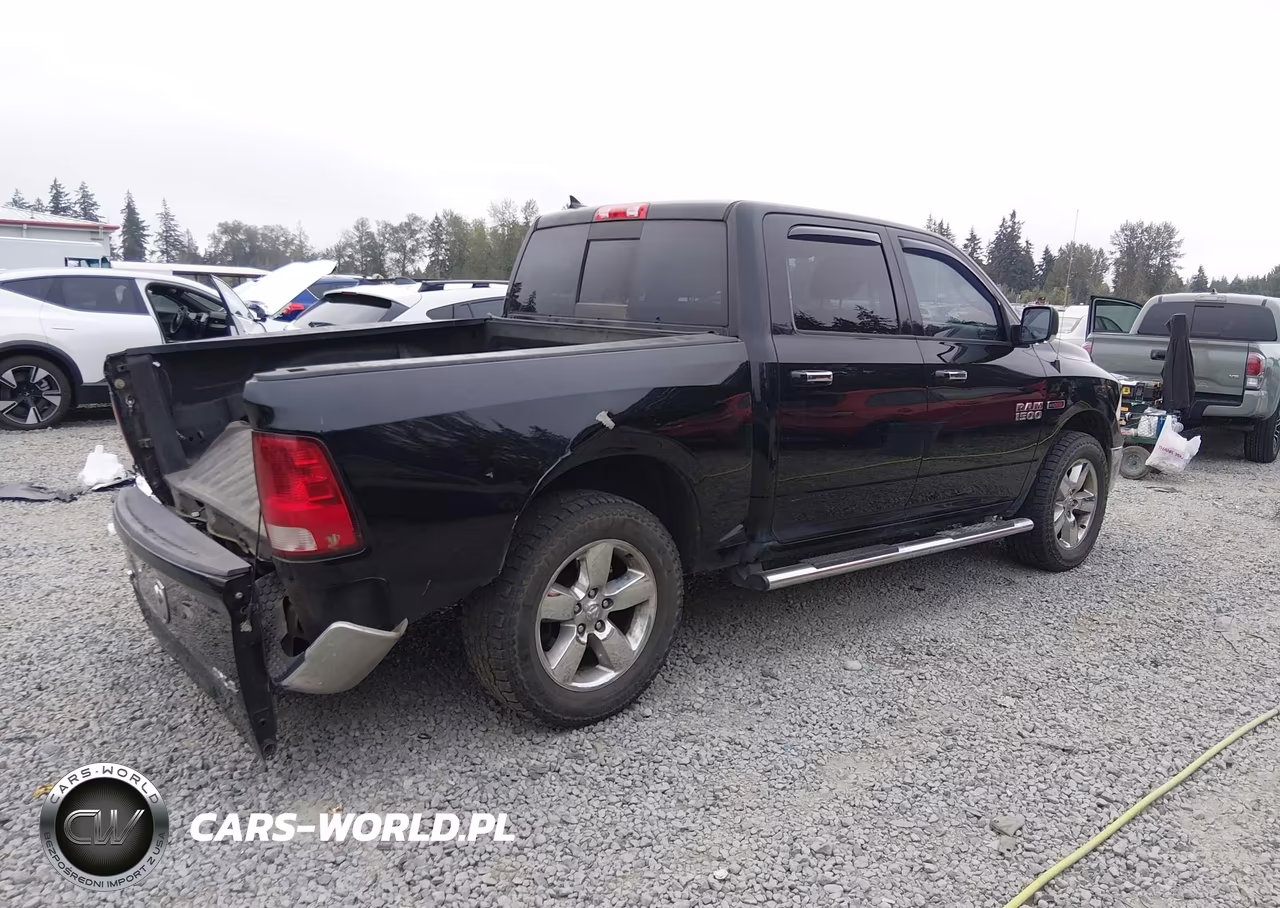 2015 Ram 1500 Big Horn VIN:1C6RR7LMXFS543414 - 4