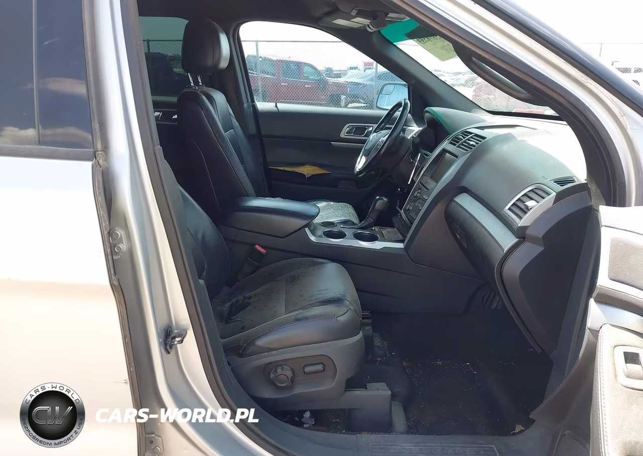 2012 Ford Explorer Xlt VIN:1FMHK7D83CGA16951 - 5