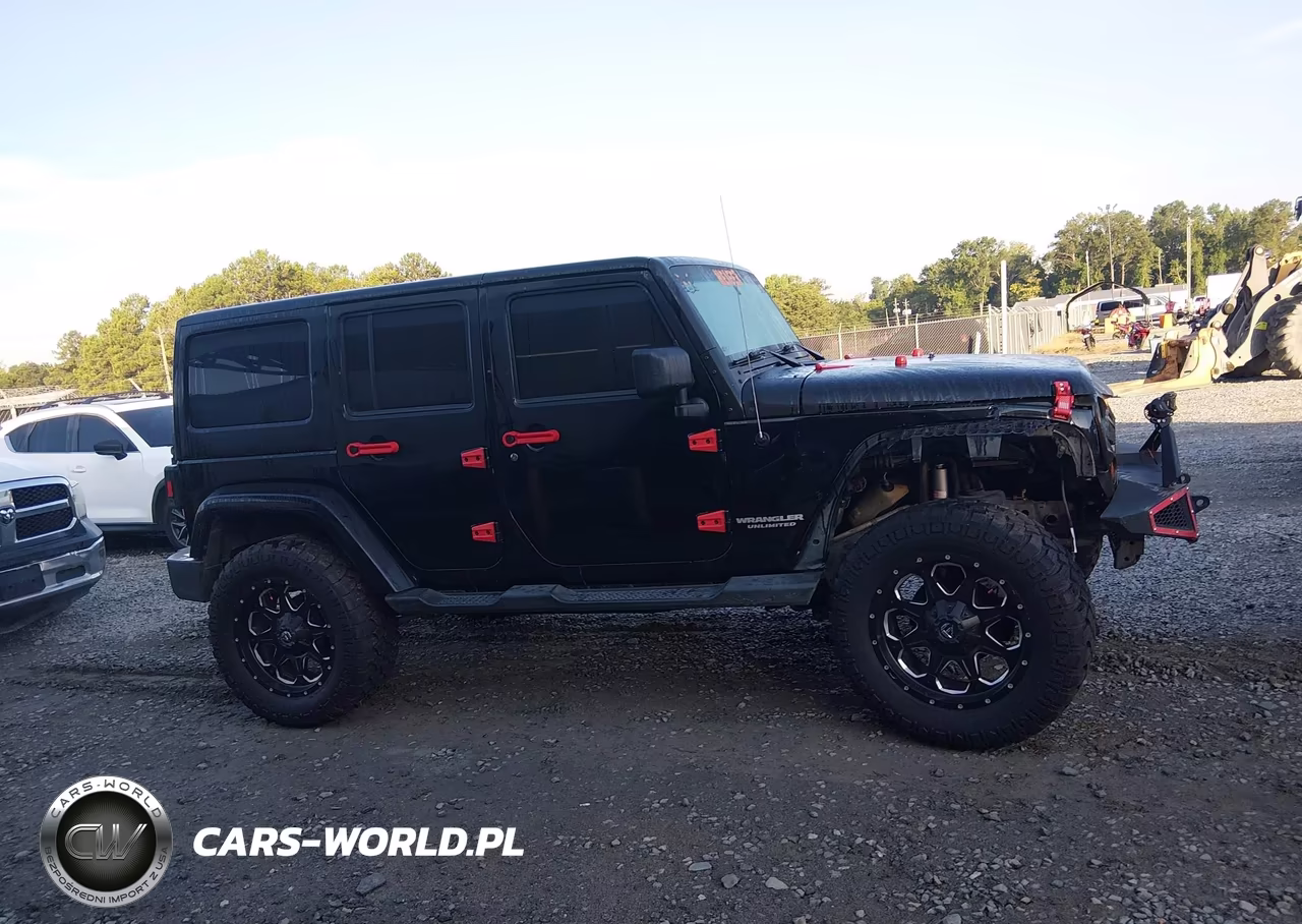 2012 Jeep Wrangler Unlimited Sahara VIN:1C4HJWEG8CL280665 - 13