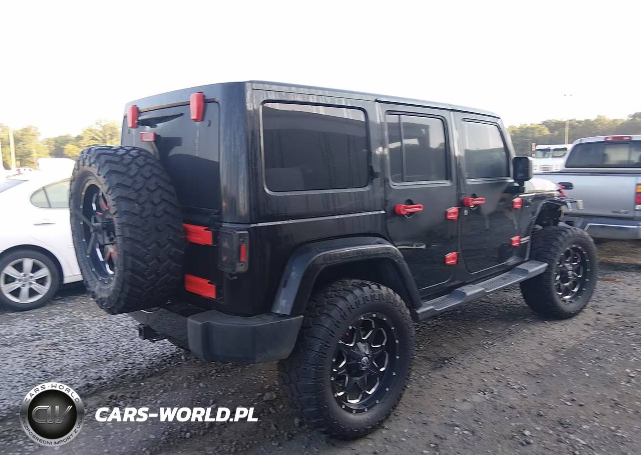 2012 Jeep Wrangler Unlimited Sahara VIN:1C4HJWEG8CL280665 - 4