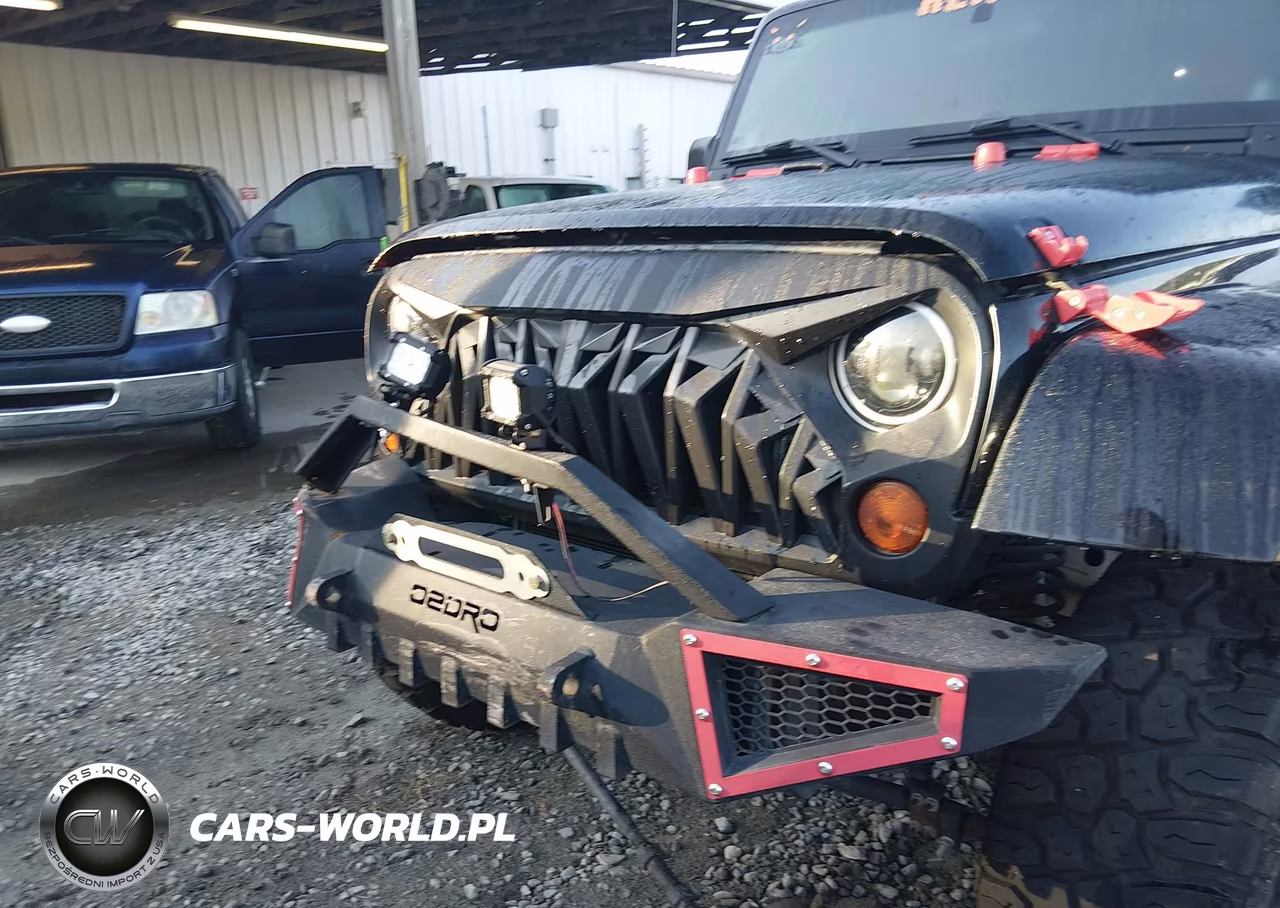 2012 Jeep Wrangler Unlimited Sahara VIN:1C4HJWEG8CL280665 - 6