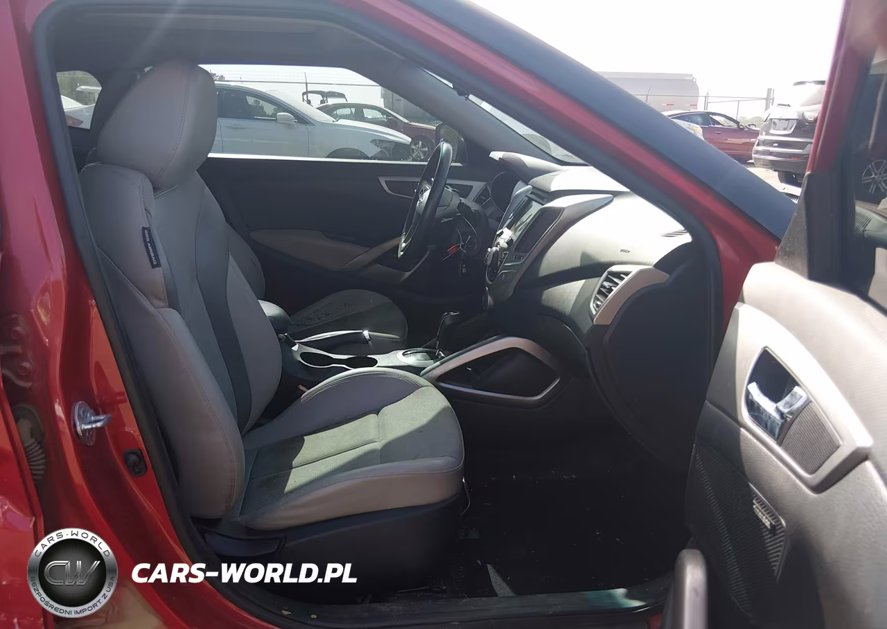 2013 Hyundai Veloster Base W-Gray VIN:KMHTC6AD7DU140307 - 5