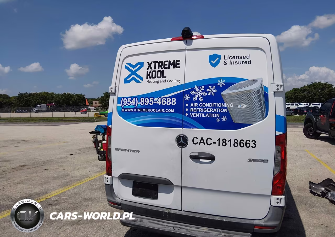 2019 Mercedes-Benz Sprinter 2500 Standard Roof V6 VIN:WD3PF0CD2KP037874 - 17