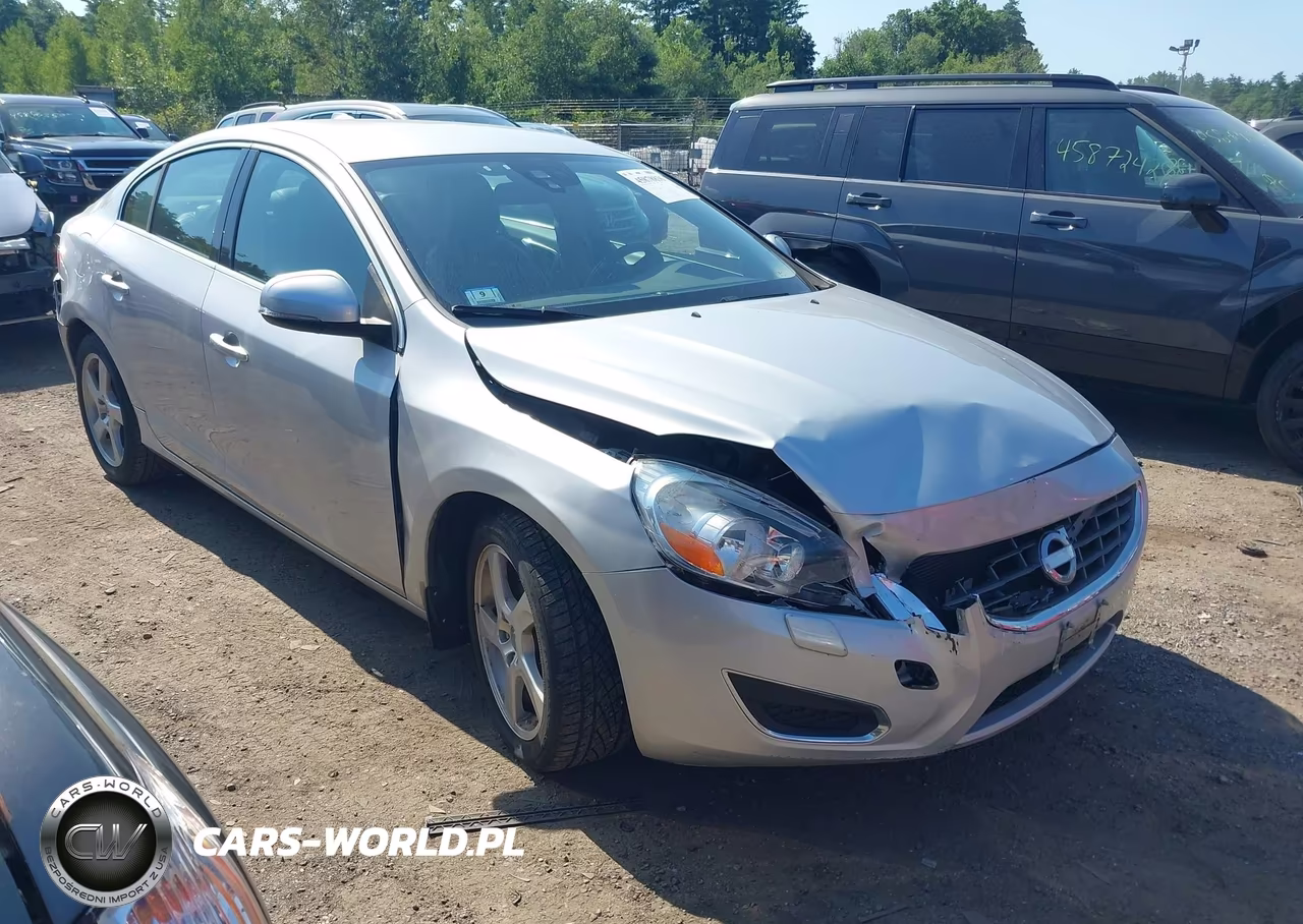 2012 Volvo S60 T5-T5 W-Moonroof