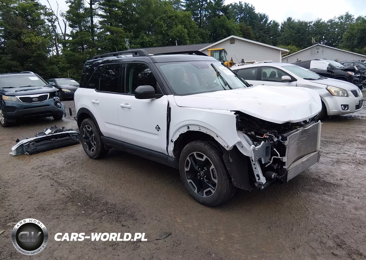 2023 Ford Bronco Sport Outer Banks – zdjęcie 1 z 17
