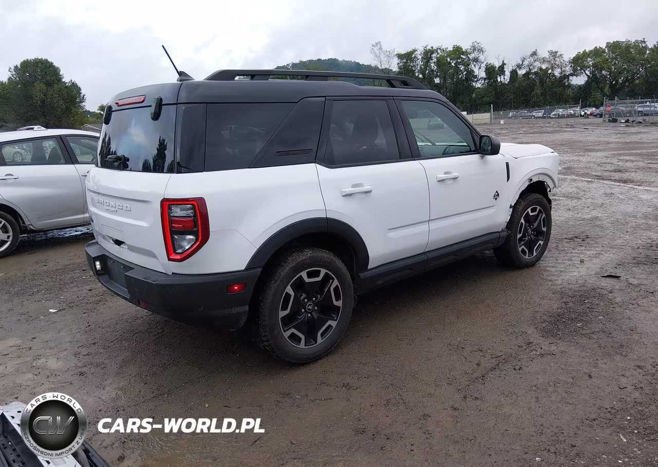 2023 Ford Bronco Sport Outer Banks VIN:3FMCR9C62PRD05223 - 4