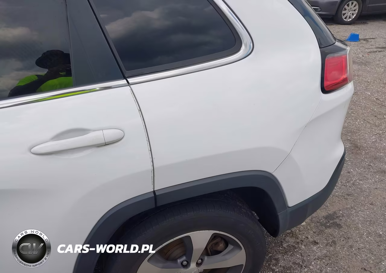 2020 Jeep Cherokee Limited 4X4 VIN:1C4PJMDX3LD635477 - 12