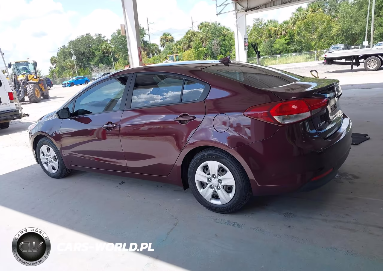 2017 Kia Forte Lx VIN:3KPFK4A70HE147932 - 14