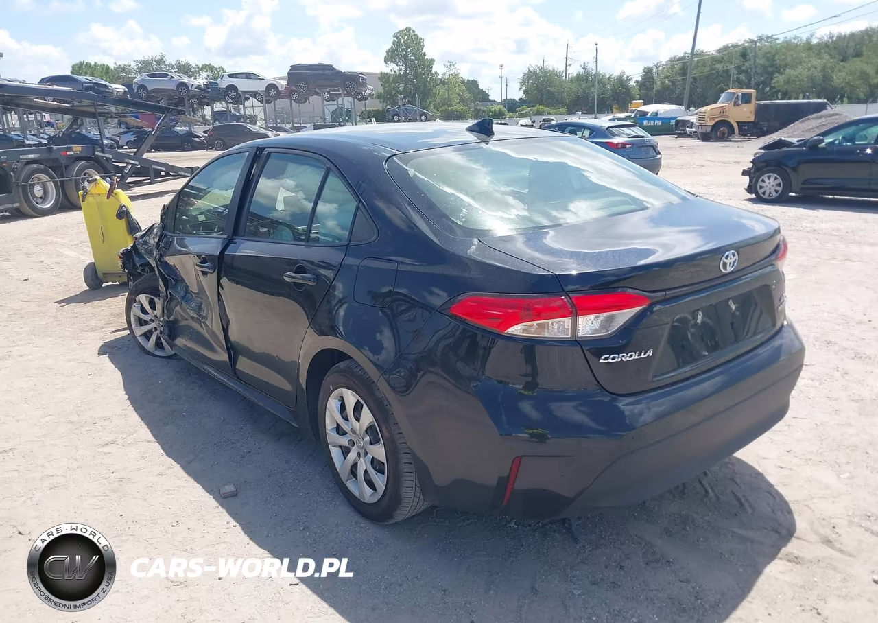 2024 Toyota Corolla Hybrid Le VIN:JTDBCMFE1R3038469 - 3