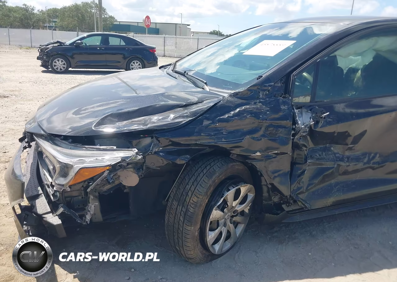 2024 Toyota Corolla Hybrid Le VIN:JTDBCMFE1R3038469 - 6