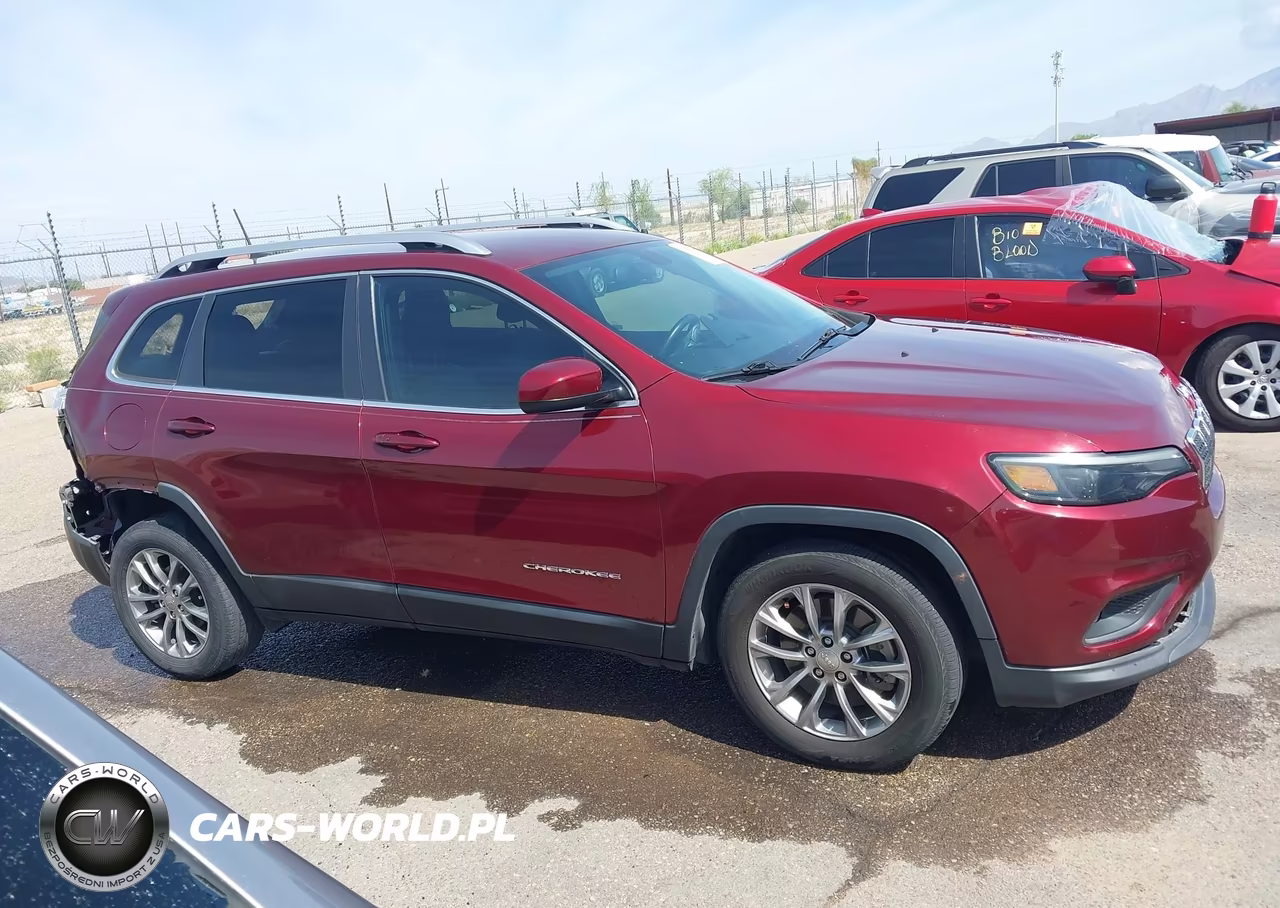 2019 Jeep Cherokee Latitude Plus Fwd VIN:1C4PJLLB6KD143640 - 13