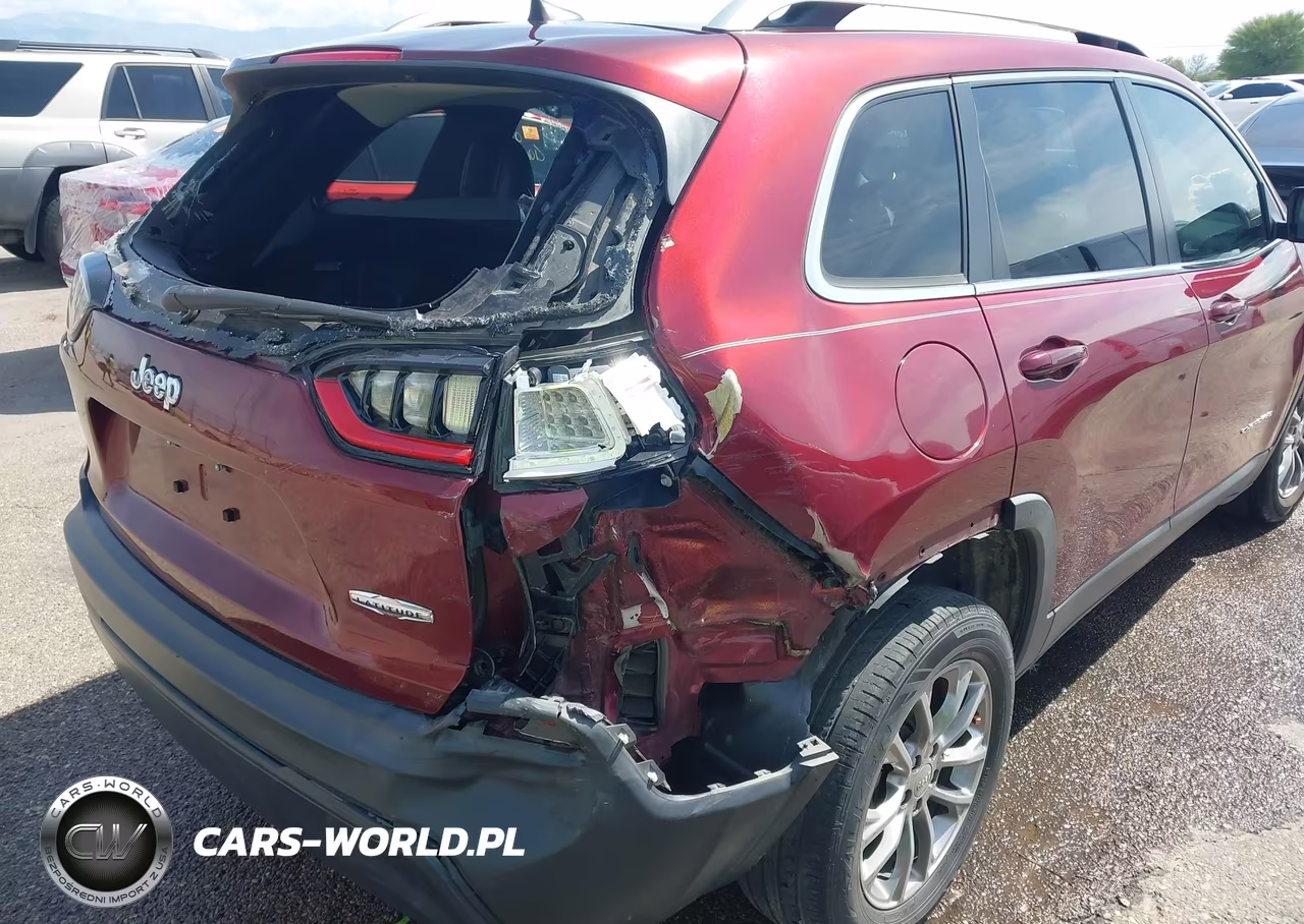 2019 Jeep Cherokee Latitude Plus Fwd VIN:1C4PJLLB6KD143640 - 17