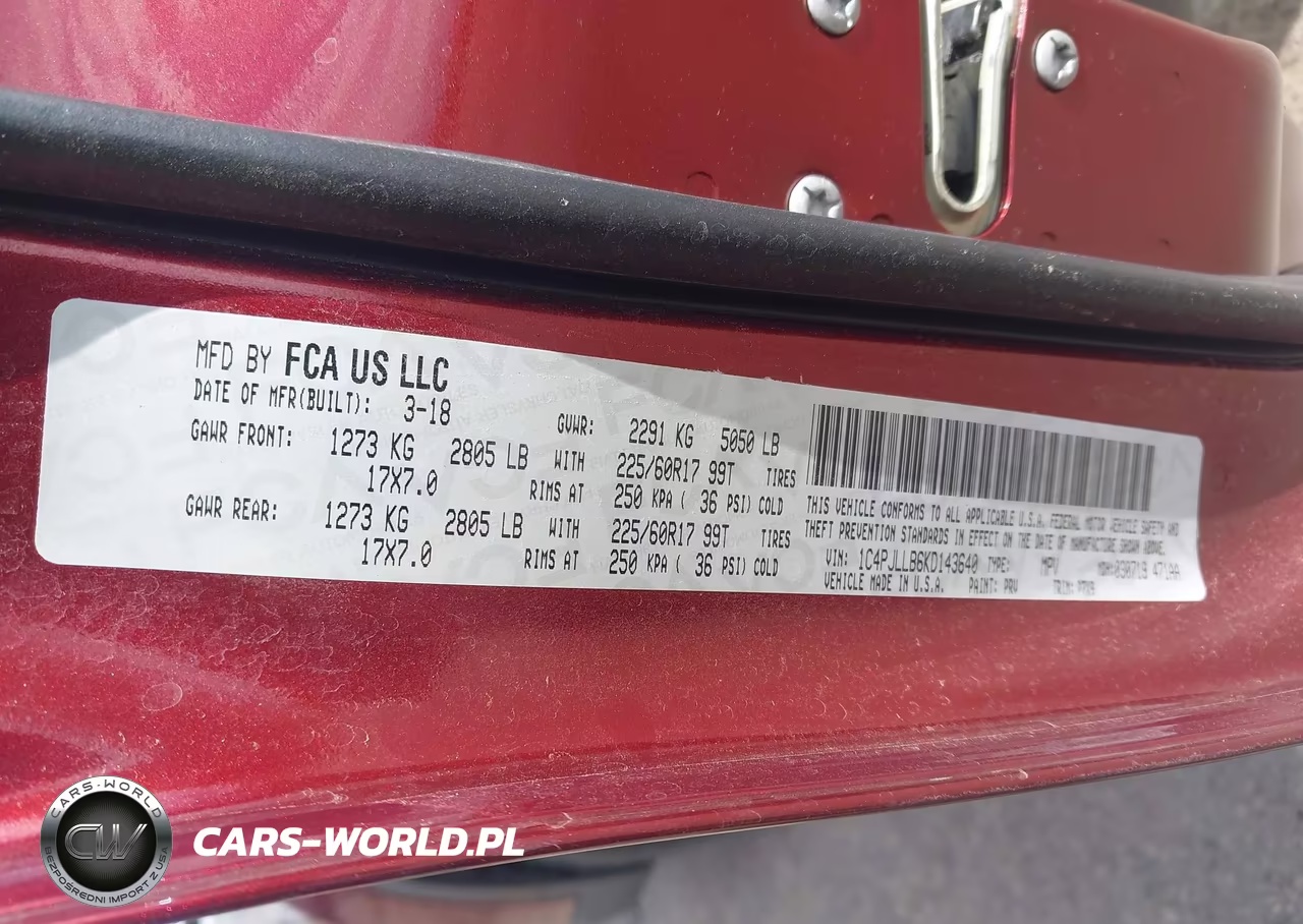 2019 Jeep Cherokee Latitude Plus Fwd VIN:1C4PJLLB6KD143640 - 9