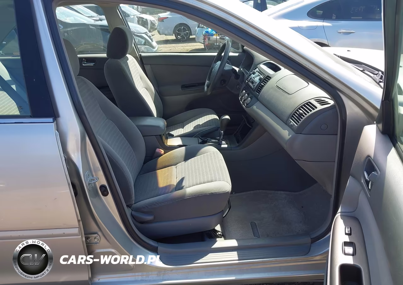 2005 Toyota Camry Le VIN:4T1BE32K35U964520 - 5