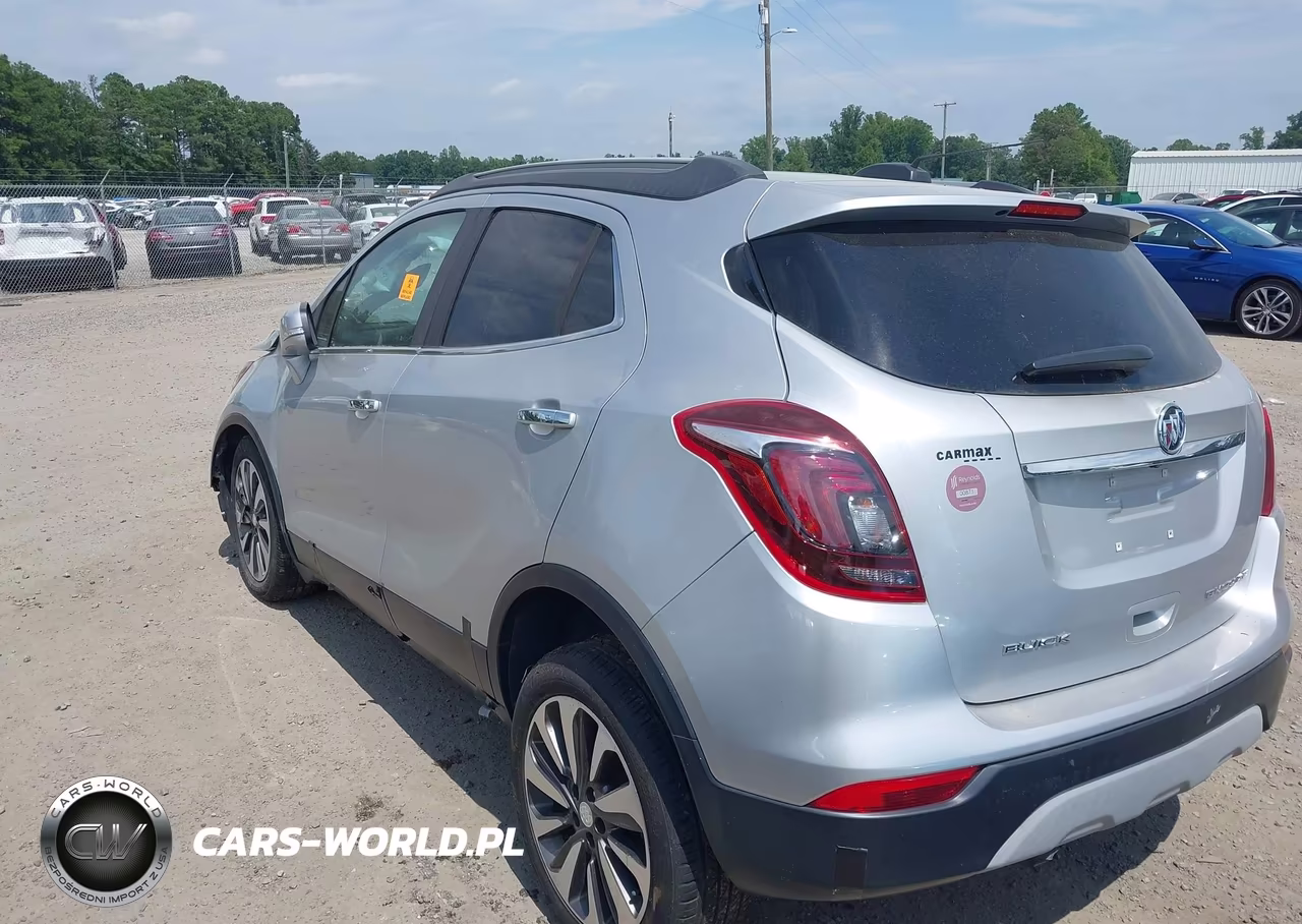 2018 Buick Encore Essence VIN:KL4CJCSBXJB539042 - 3