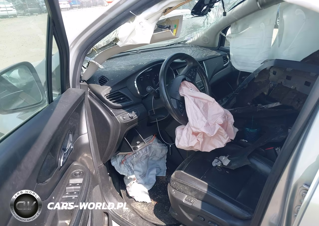2018 Buick Encore Essence VIN:KL4CJCSBXJB539042 - 5
