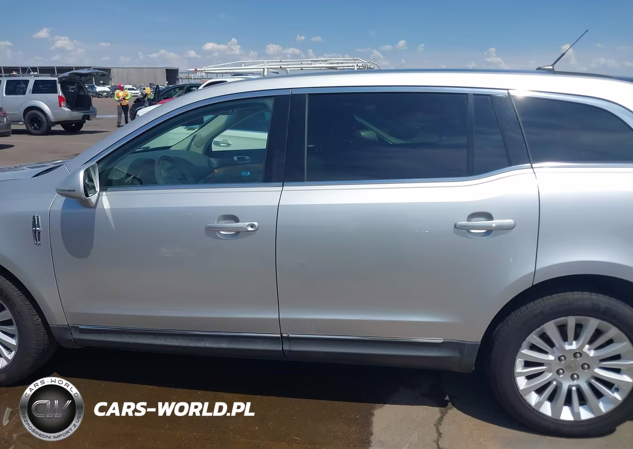 2012 Lincoln Mkt VIN:2LMHJ5FR9CBL50264 - 14