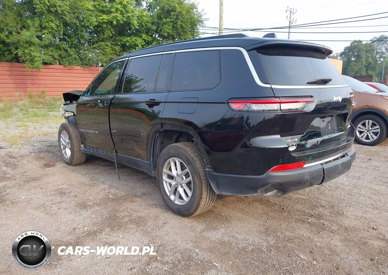 2025 Jeep Grand Cherokee L Laredo X 4X4 VIN:1C4RJKAG2S8680449 - 3