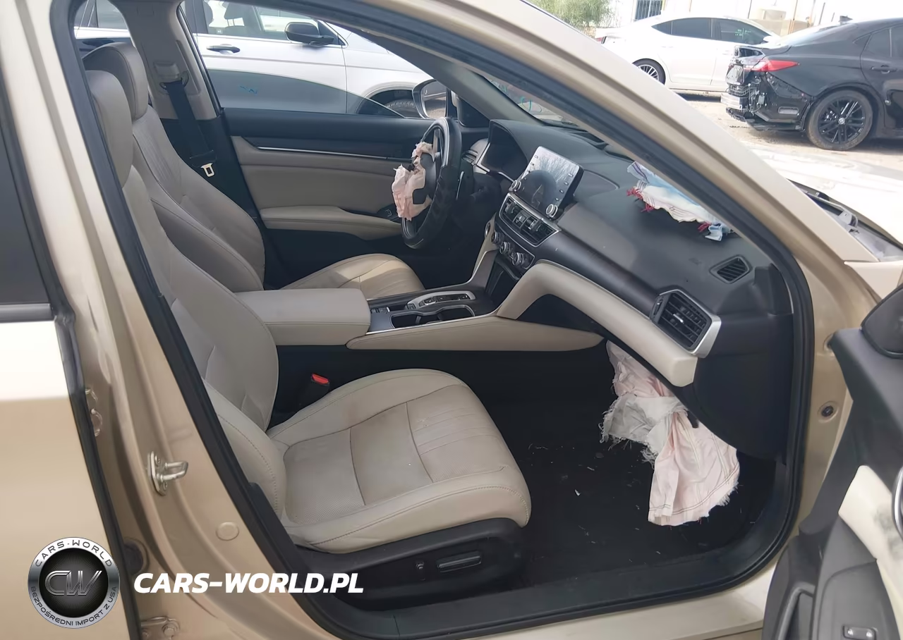 2019 Honda Accord Touring 2.0T VIN:1HGCV2F99KA030919 - 5