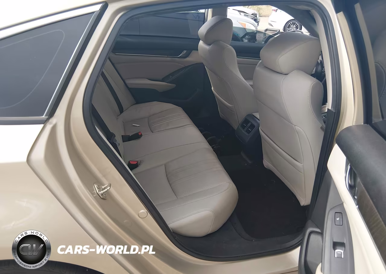 2019 Honda Accord Touring 2.0T VIN:1HGCV2F99KA030919 - 8