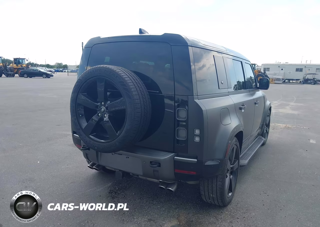 2024 Land Rover Defender 110 P525 Carpathian Edition VIN:SALEWEEE1R2314594 - 4