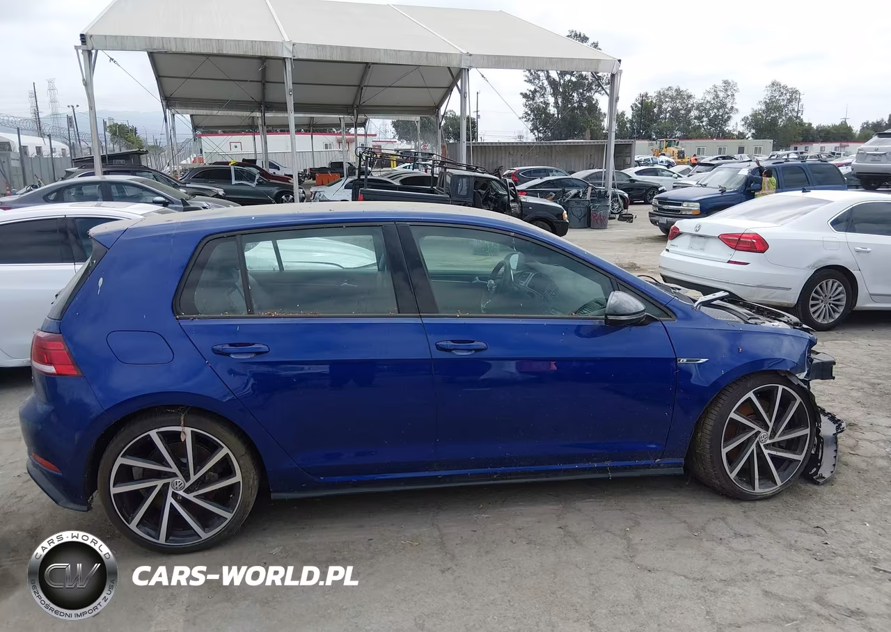 2018 Volkswagen Golf R 2.0T W-Dcc Navigation VIN:WVWVF7AU7JW197259 - 14